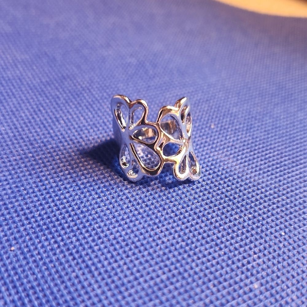 Elegant Silver Toned Butterfly Ring ...size 6 1/2